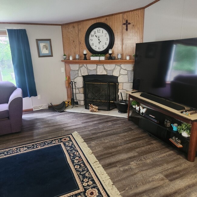 Building Photo - 21115 Greenhead Dr