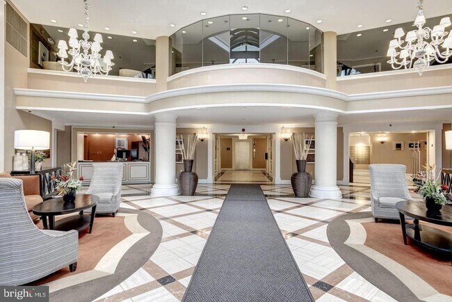 Foto del edificio - 10101 Grosvenor Pl