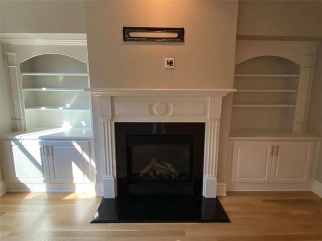 Building Photo - 4178 Baverton Dr