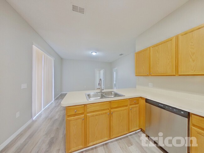 Building Photo - 229 Beckenham Dr