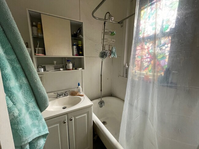 Building Photo - 881 Huntington Ave