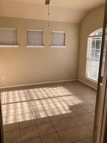 Foto del edificio - 1612 Rolling Brook Dr
