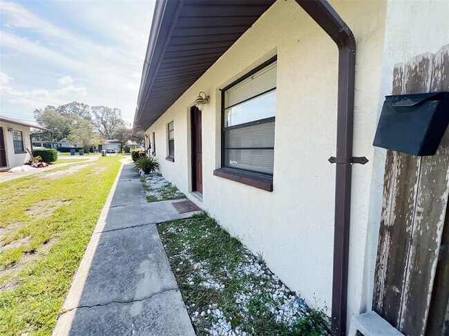 Foto del edificio - 1016 9th Ave NW