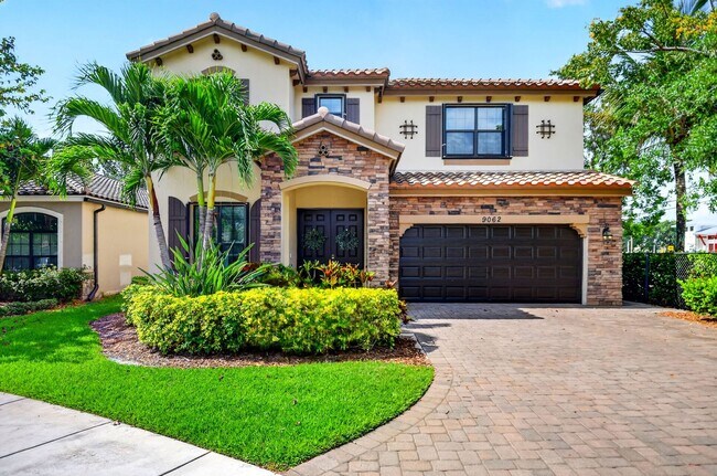 Foto del edificio - 9062 Gulf Cove Dr