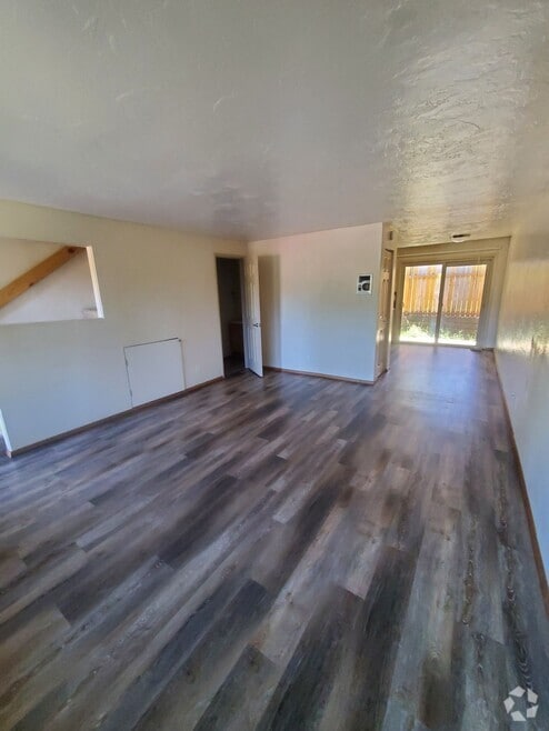 Building Photo - 24892 Hunter Ave