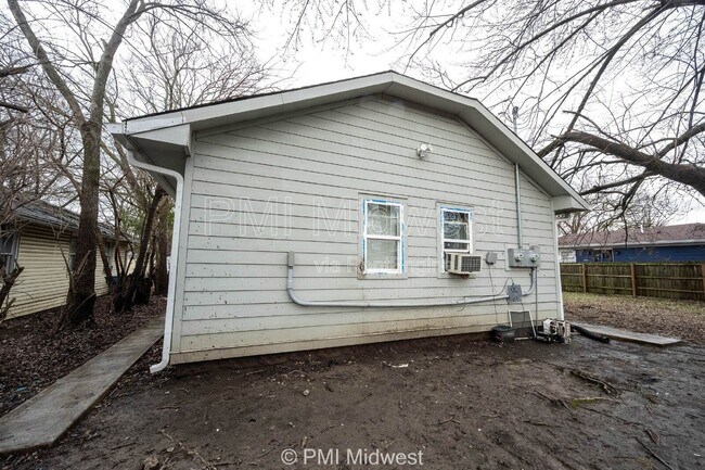 Foto del edificio - 2930 N Dearborn St