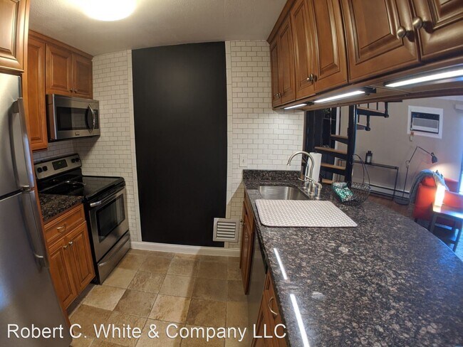 Foto del edificio - 2 br, 2 bath House - 38 North Main Street ...