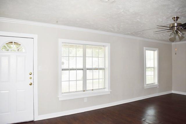Building Photo - 748 W Redbud Dr