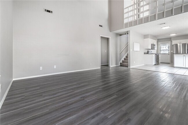 Building Photo - 606 N 36th St