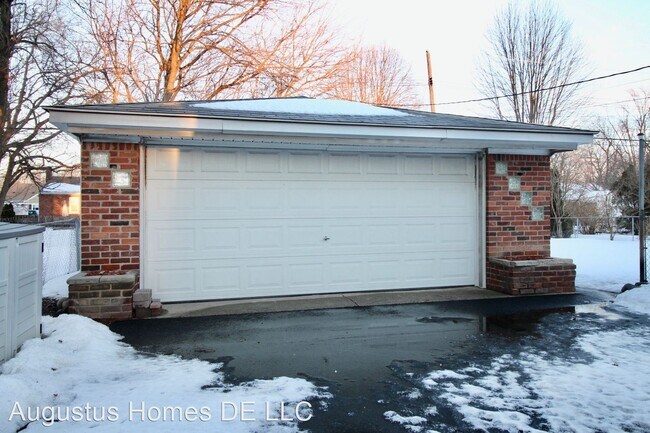 Foto del edificio - 3 br, 1 bath House - 9622 Cardwell