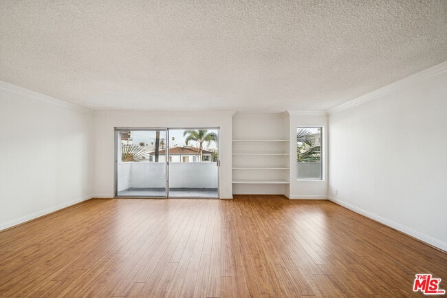 Building Photo - 131 Orlando Ave