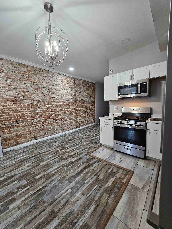 Building Photo - 605-607-607 Holly Hills Ave
