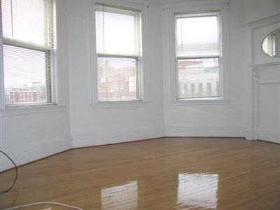 Building Photo - 10 Pleasant St