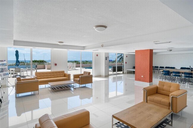 Building Photo - 345 Ocean Dr