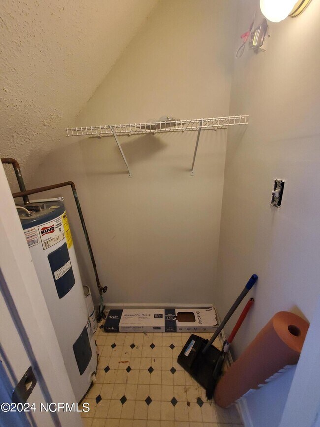 Foto del edificio - 3805 Sterling Pointe Dr
