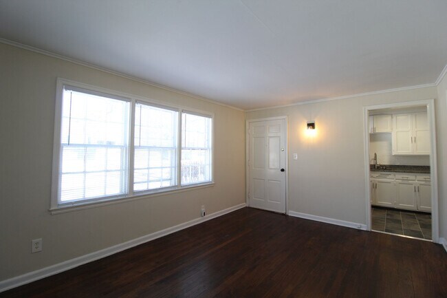 Foto del edificio - 1 Bedroom 1 Bath Duplex in Navy Hill Area in Olathe