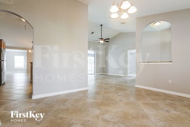 Building Photo - 2478 Redstone Ave