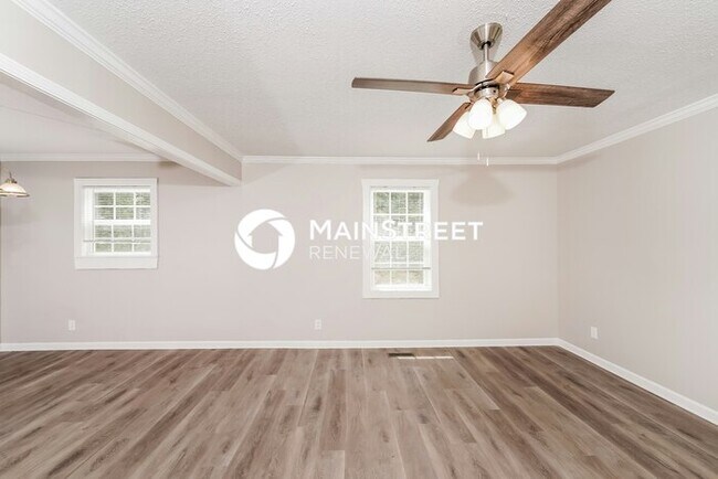 Building Photo - 375 Kelley Dr
