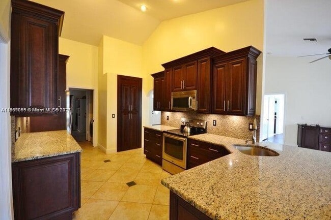 Foto del edificio - 17569 89th Pl N