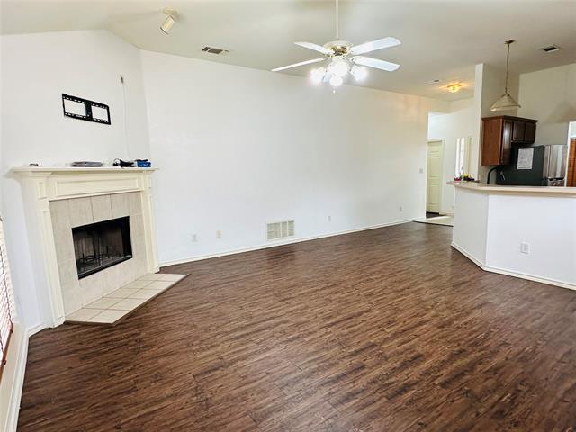 Building Photo - 3204 Plumstead Dr