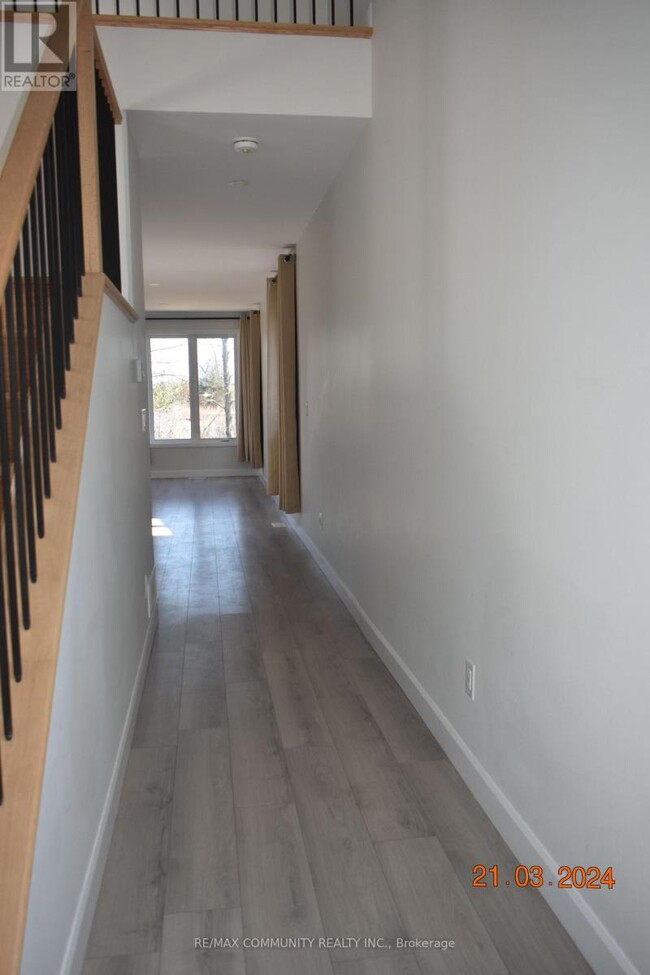 Building Photo - 319 Pratt Dr