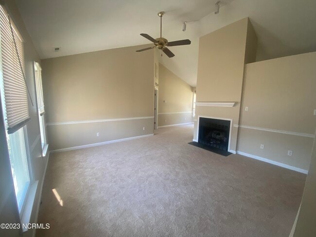 Building Photo - 119 Sidesaddle Ln