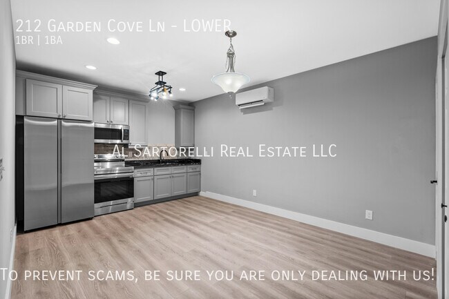 Foto del edificio - New main level apartment ready for move in...