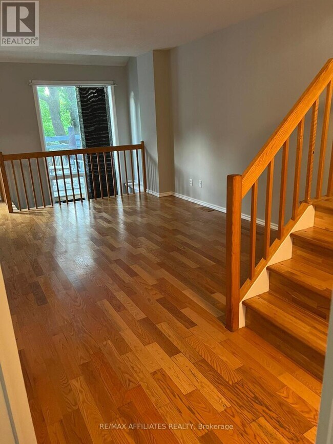 Photo du bâtiment - 61 Rueter St