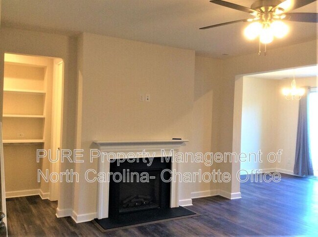 Foto del edificio - 9223 Glenburn Ln