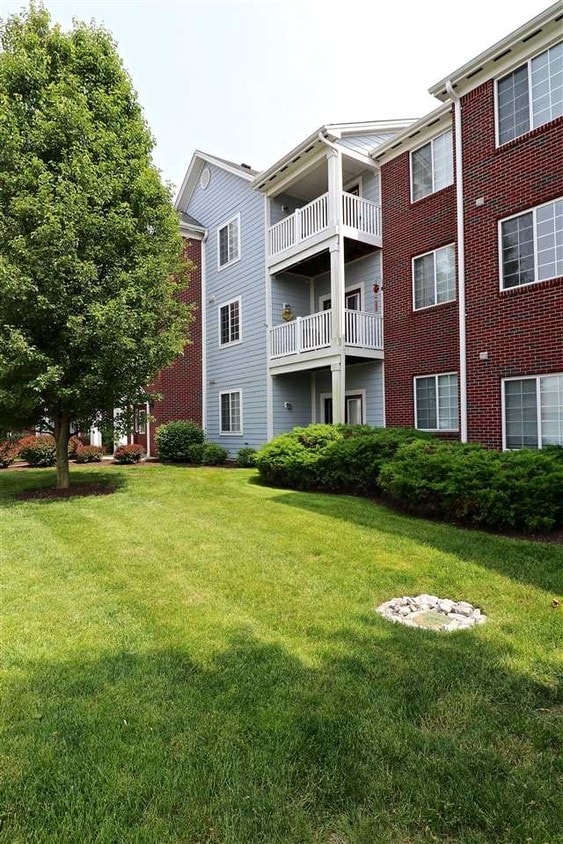 1157 Fairman Way Unit 210, Florence, KY 41042 Condo for Rent in