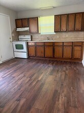 Building Photo - 40 Monroe Ave