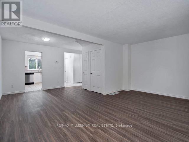 Photo du bâtiment - 414 Stone Rd W