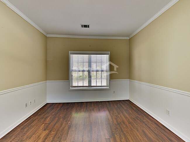 Foto del edificio - 1852 Clear Springs Ln
