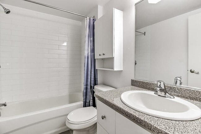 Photo du bâtiment - Père-Marquette Apartments