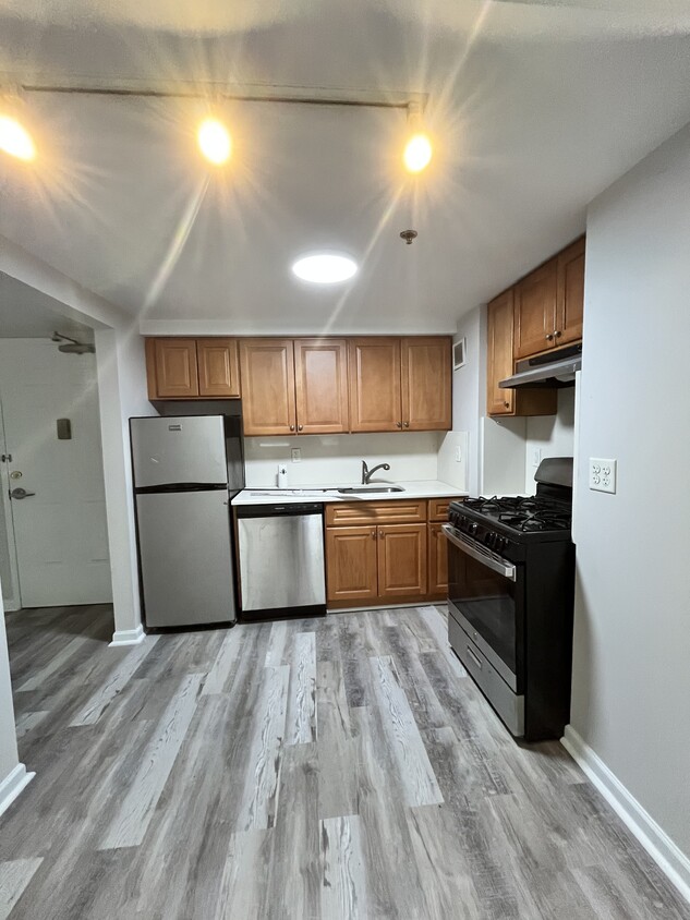 15 W 25th St, Bayonne, NJ 07002 - Apartments in Bayonne, NJ ...