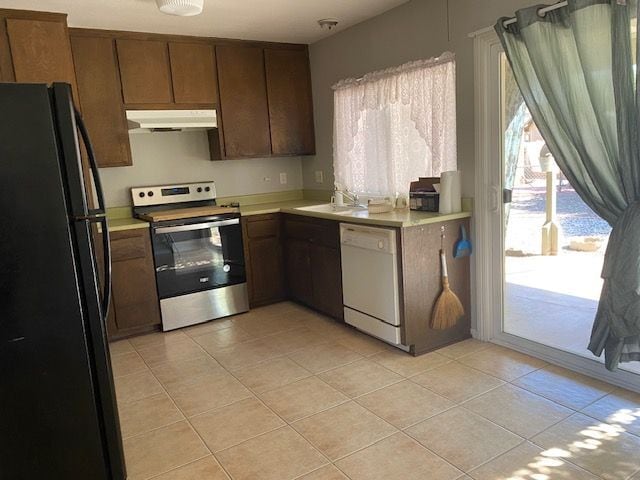 Building Photo - 27630 Sandtrap Dr