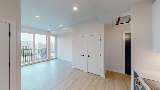 Building Photo - 24 Mt Pleasant St