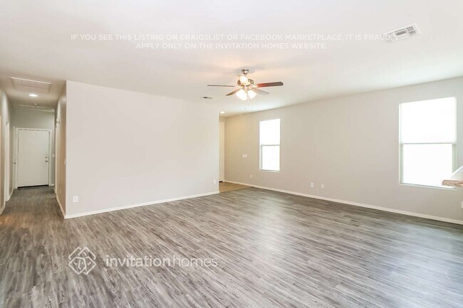 Building Photo - 6778 W Wethersfield Rd