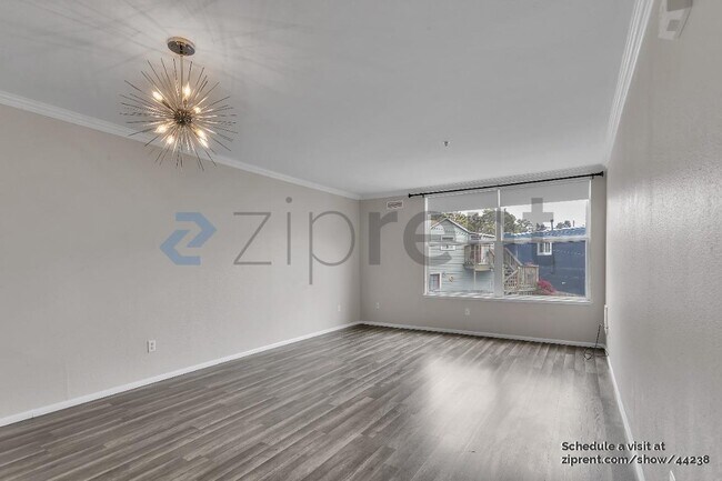 Foto del edificio - 8400 Oceanview Terrace