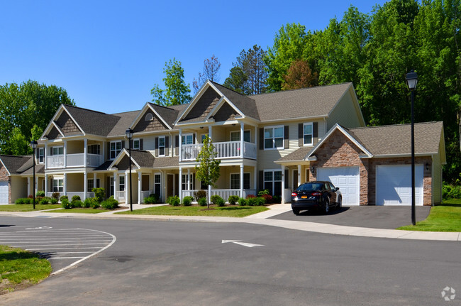 Building Photo - Baker Street Landing