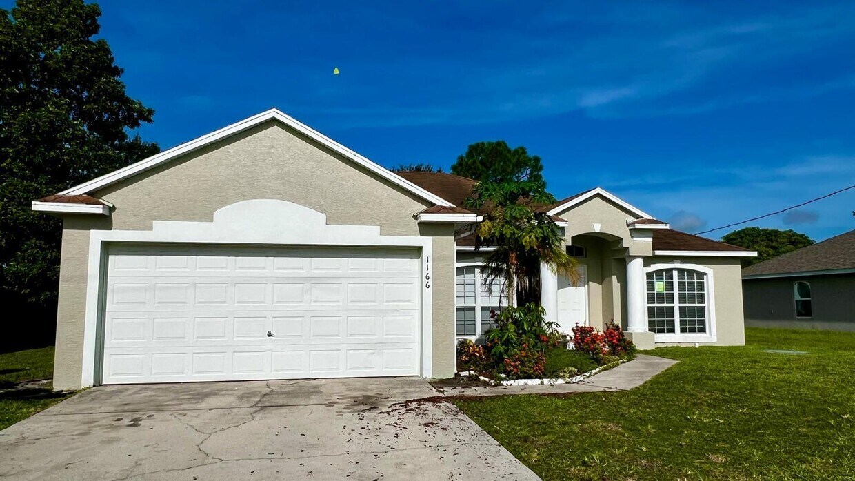 Foto principal - 1166 SW Heather St