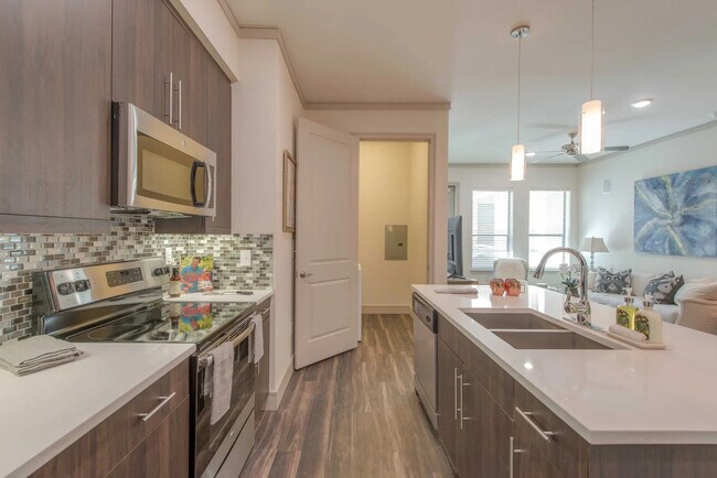 Foto del edificio - Experience the Art of Fine Apartment Living!