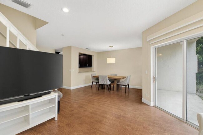 Foto del edificio - 20951 Via Alamanda