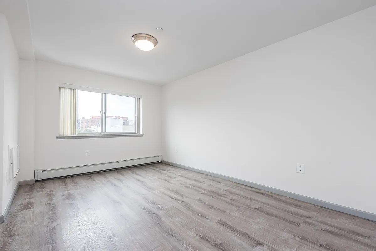 Photo - 1445 31st Ave - 1445 31st Ave