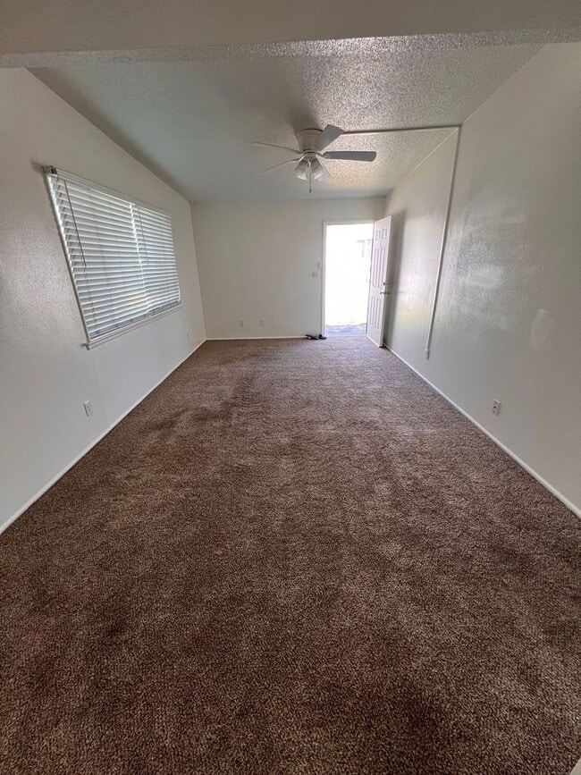 Foto del edificio - Single story 1 bedroom / 1 bath apartment