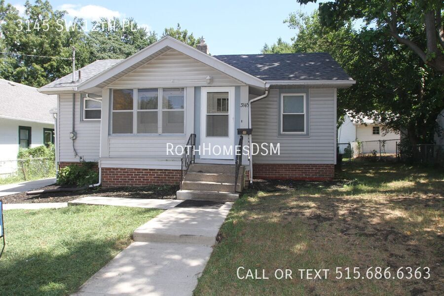 Foto principal - Cute 2 bedroom 1 bath home with enclosed f...