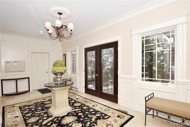 Foto del edificio - 622 Bloomfield Ct