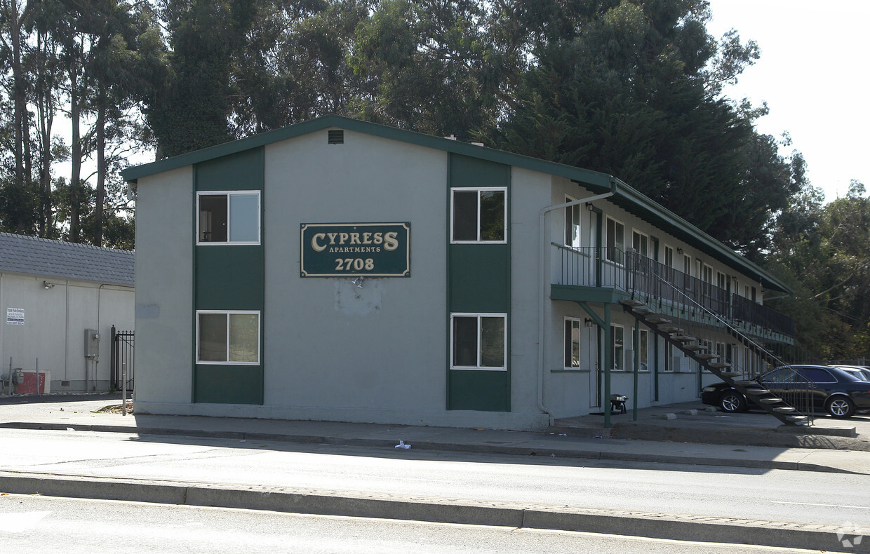 Building Photo - Cypress Apartments