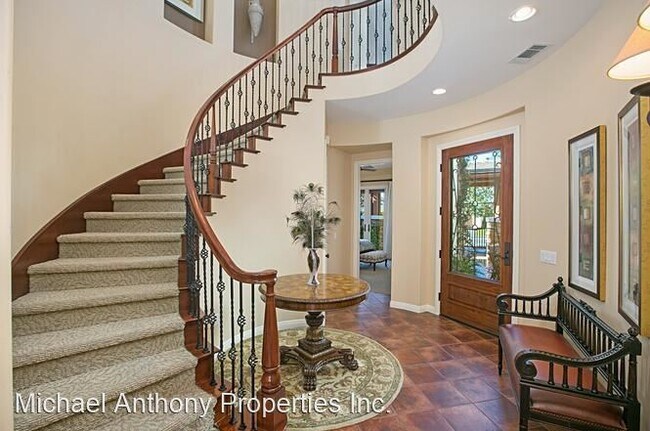 Foto del edificio - 5 br, 5.5 bath House - 7472 Collins Ranch ...