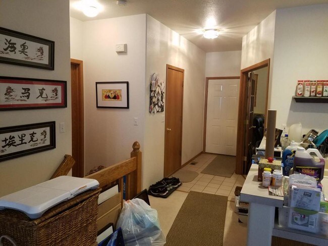 Foto del edificio - 2566 Begonia Ct